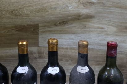 Réunion de 7 bouteilles comprenant, 5 bouteilles...