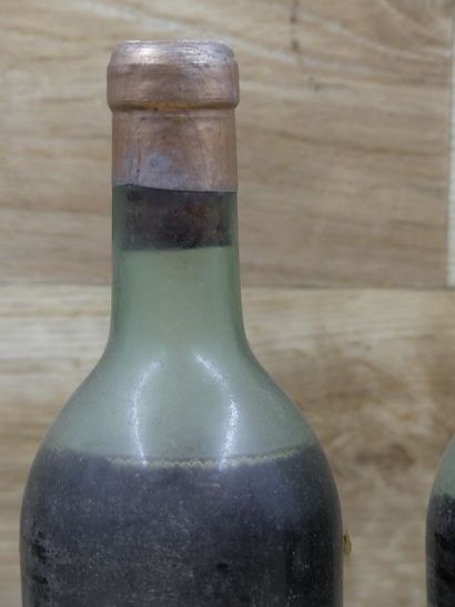 CHATEAU HAUT-BRION 1944
3 bouteille de CHATEAU...