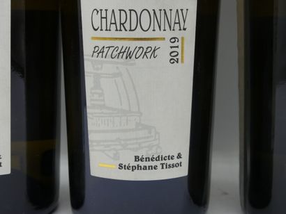 Réunion de 3 bouteilles d'Arbois.



1 Bouteille...