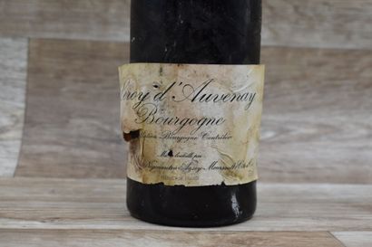 1 bouteille de LEROY D'AUVENAY 1976. Etiquette...