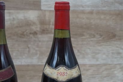 2 bouteilles de vin rouge de Bourgogne Côte...