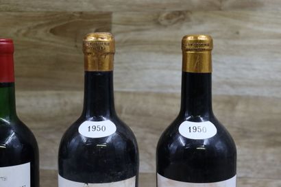 Réunion de 2 bouteilles Château Hanteillan,...