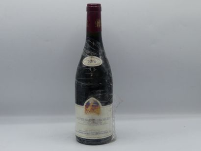 Réunion de 4 bouteilles de Nuits St Georges



2...