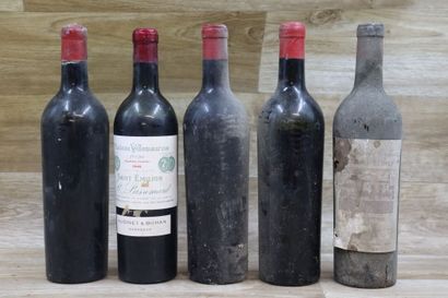 Réunion de 5 bouteilles comprenant 4 bouteilles...