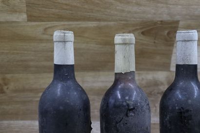 Réunion de 4 bouteilles Château Terrey-Gros-Caillou...
