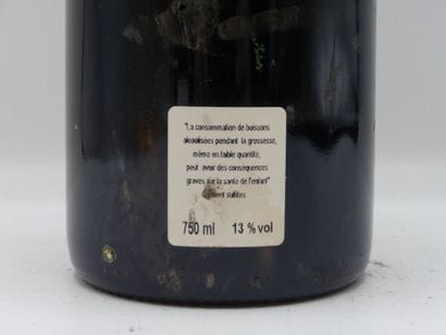 Réunion de 6 bouteilles Nuits St Georges



4...