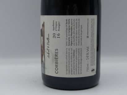 Réunion de 3 Bouteilles Languedoc-Roussillon,



1...