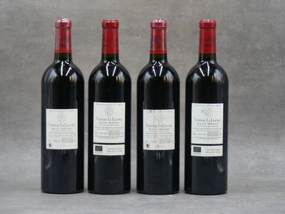 Réunion de 4 bouteilles La Lagune



2 Bouteilles...