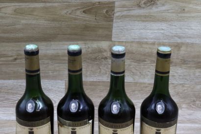 4 bouteilles de Chateau Talbot,1962, Georges...
