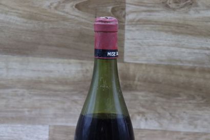 1 Bouteille de GRANDS ECHEZEAUX 1966, DOMAINE...