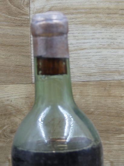 CHATEAU HAUT-BRION 1944
3 bouteille de CHATEAU...