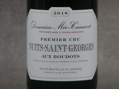 Réunion de 2 bouteilles Nuits St Georges



1...