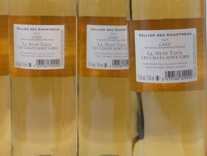 Réunion de 7 Bouteilles 



1 Bouteille VAUCLUSE...