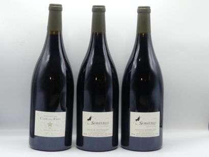 Réunion de 3 bouteilles Cotes du Roussillon...