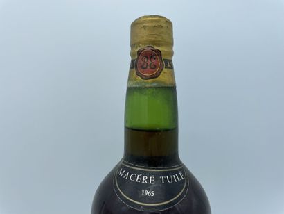 1 bouteille de Banyuls L'Etoile, 1965, 70°,...