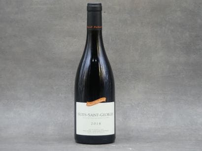 Réunion de 6 bouteilles Nuits St Georges



4...