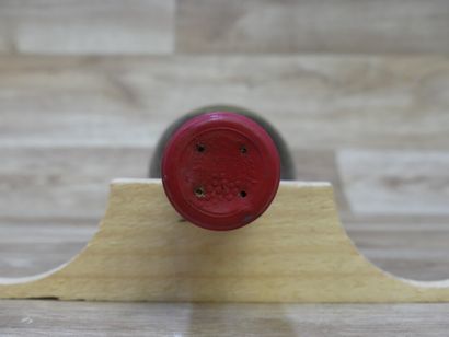 2 Bouteilles VOLNAY 1er CRU 1972, LES TAILLEPIEDS,...