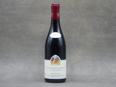 Réunion de 4 bouteilles de Nuits St Georges



2...