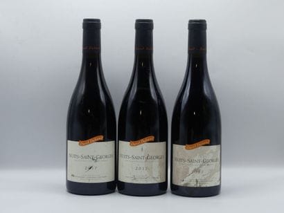 Réunion de 6 bouteilles Nuits St Georges



4...