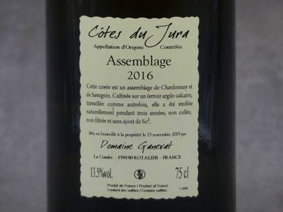Réunion de 2 bouteilles Cotes du Jura



1...