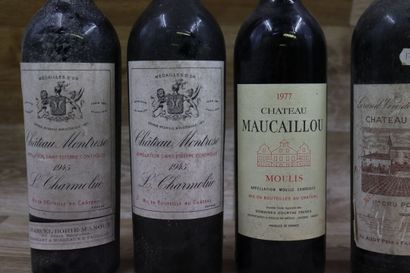 Réunion de 5 bouteilles, 2 bouteilles Château...