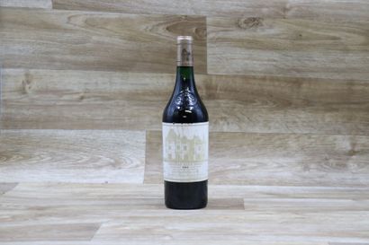 1 Bouteille de GRAVES, CHATEAU HAUT BRION...