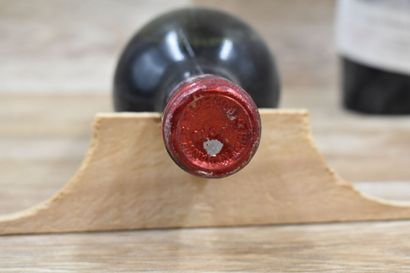 2 bouteilles de CHATEAU TROTANOY 1943, pomerol....