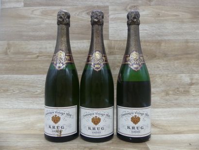 KRUG 69
Lot de 3 bouteilles de KRUG 1969.

Un...