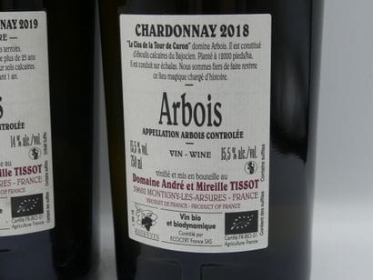 Réunion de 3 bouteilles d'Arbois.



1 Bouteille...