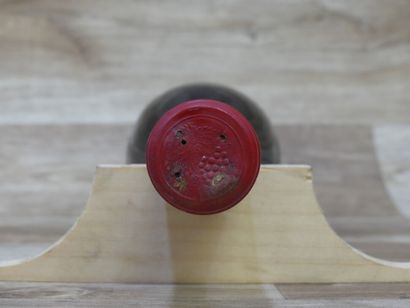 5 Bouteilles de POMMARD 1er CRU 1972, LES...