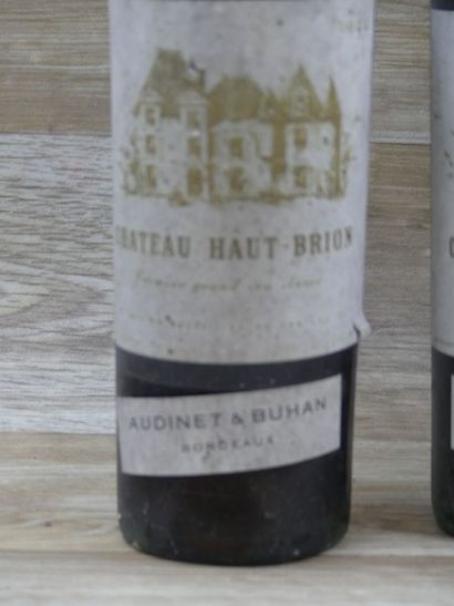 CHATEAU HAUT-BRION 1944
3 bouteille de CHATEAU...