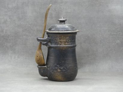 JEAN MARAIS. Pot à olives en céramique vernissée...