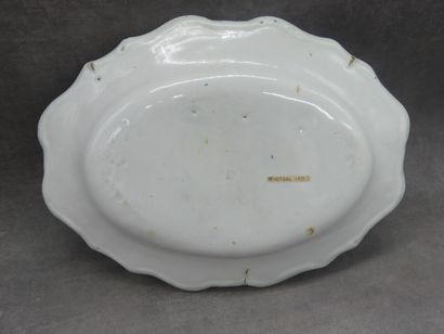 MOUSTIER. Paire de plats. XVIIIème siècle....