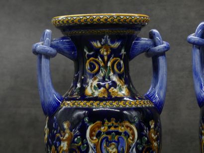 GIEN. Paires de vases balustre en faience....