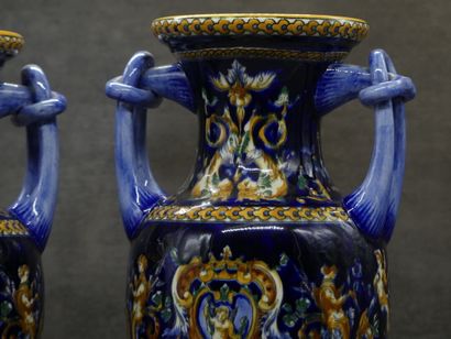 GIEN. Paires de vases balustre en faience....
