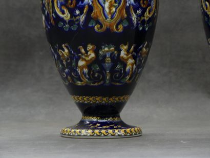 GIEN. Paires de vases balustre en faience....