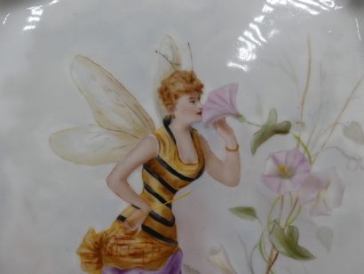 JPL Limoges France. Paire de plats en porcelaine...