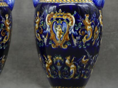 GIEN. Paires de vases balustre en faience....