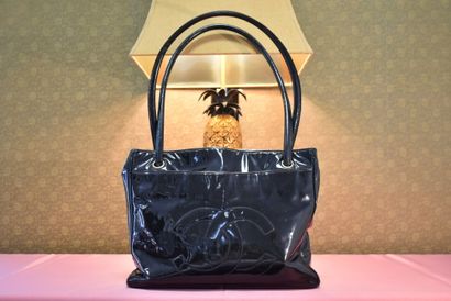 CHANEL. Black patent leather tote bag, black...