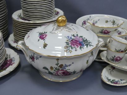 LIMOGES Bernardaud. Part of service model...