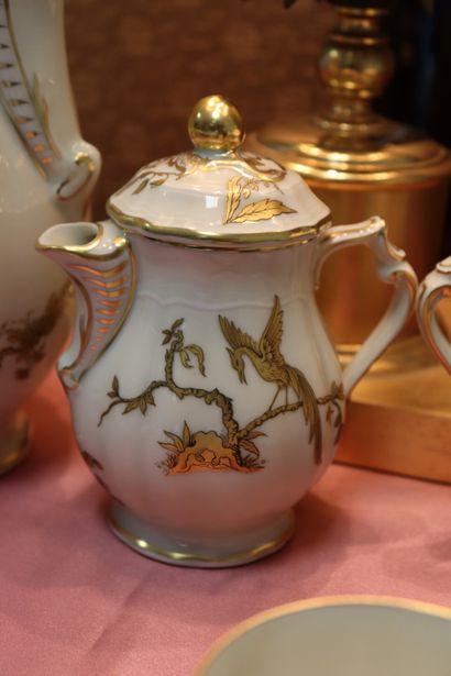 BERNARDAUD Limoges. Queen Elisabeth model....