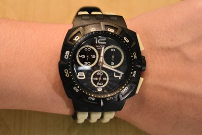 SWATCH. Collection 007 Villains. Men's quartz...