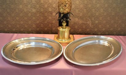 CHRISTOFLE. Meeting of an oval dish and a...