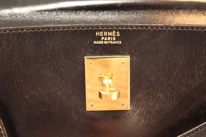 HERMES made in France. Kelly bag 32cm, in...