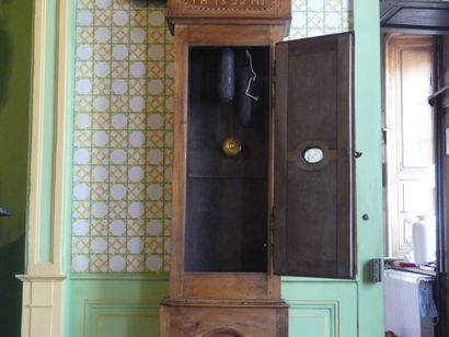 Horloge de parquet en bois naturel à décor...