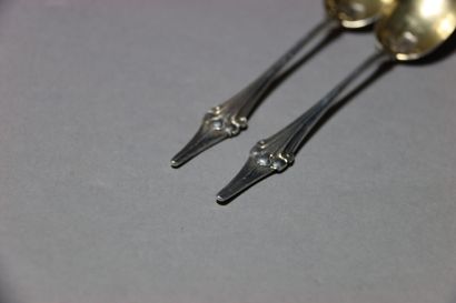 Christofle. Série de 10 petites cuillères...