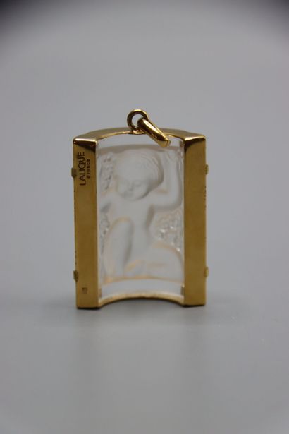 LALIQUE - Marie-Claude LALIQUE. Pendentif...