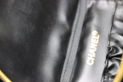 CHANEL circa 1996 . Vanity 20cm en cuir agneau...