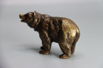 Bronze
Ours en bronze. Travail probablement...