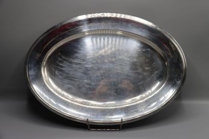 CHRISTOFLE. Deux grands plats ovales modèle...